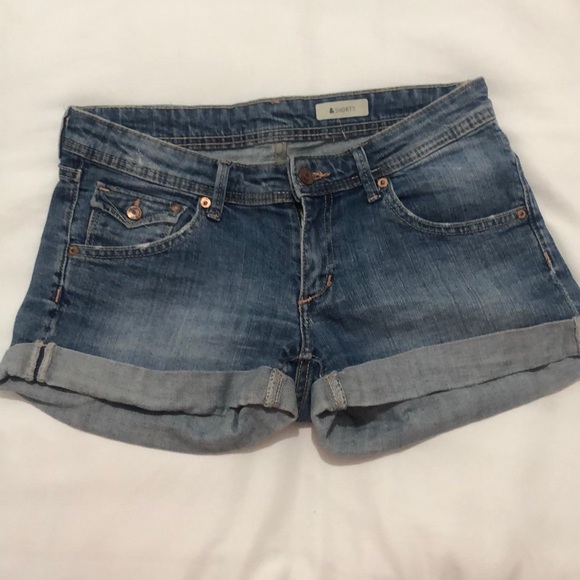 H&M denim boyfriend shorts - Picture 1 of 2